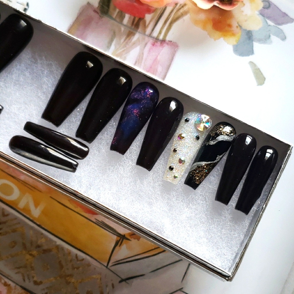 Midnight Sky reusable gel press on nails